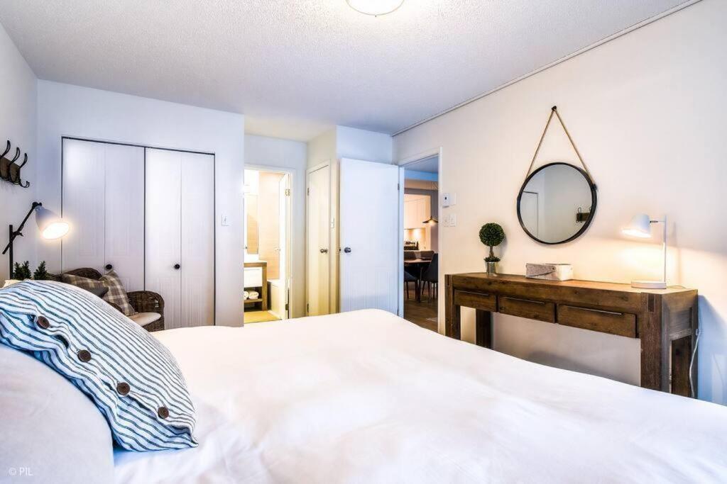 Chic Mt-Tremblant Condo With View On The Lake By Denstays 蒙特朗布朗 外观 照片